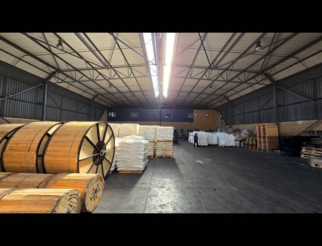 2,990M² WAREHOUSE FOR SALE IN SPARTAN